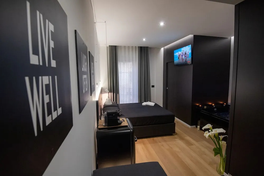 Contemporaneamente 147 - Modern & Comfort Rooms