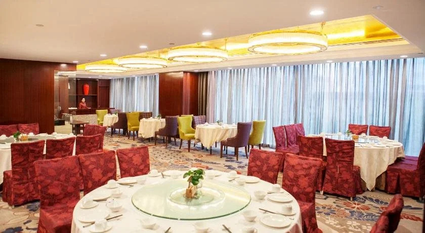 Glory Charm Hotel