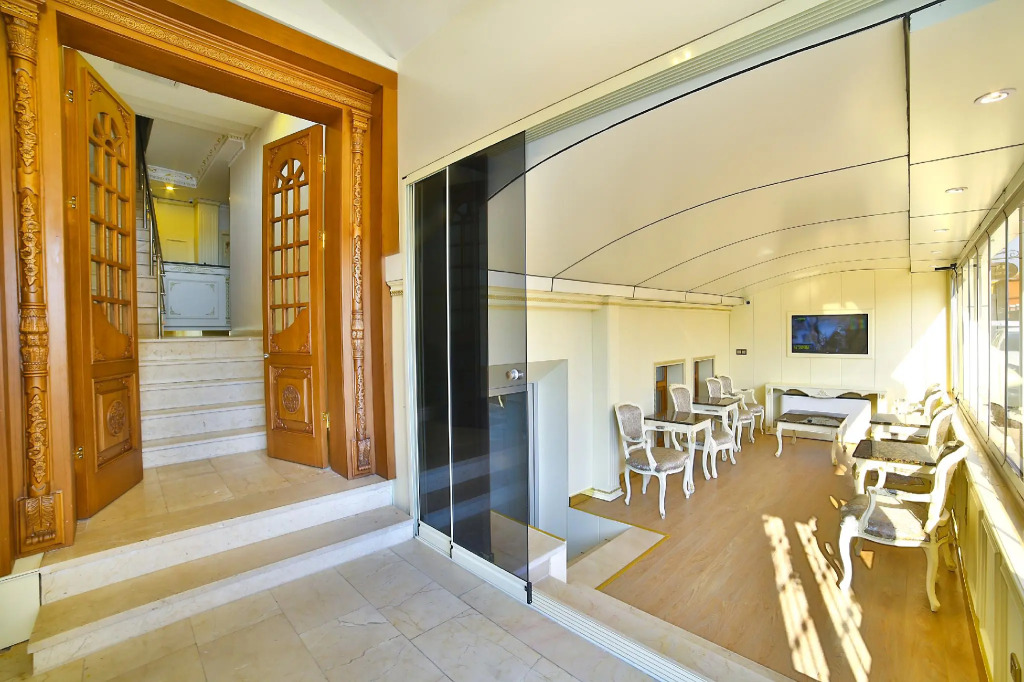 Nayla Palace Hotel-Special Category