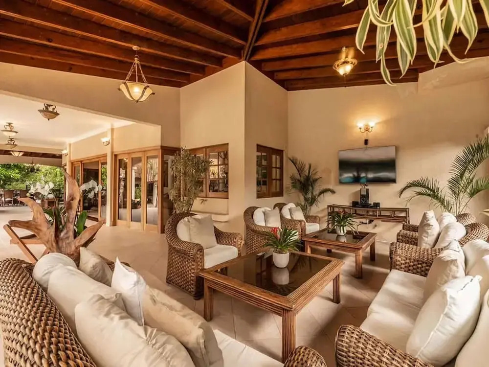 Sunny Vacation Villa 52
