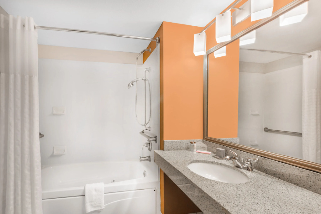 Lancaster Suites