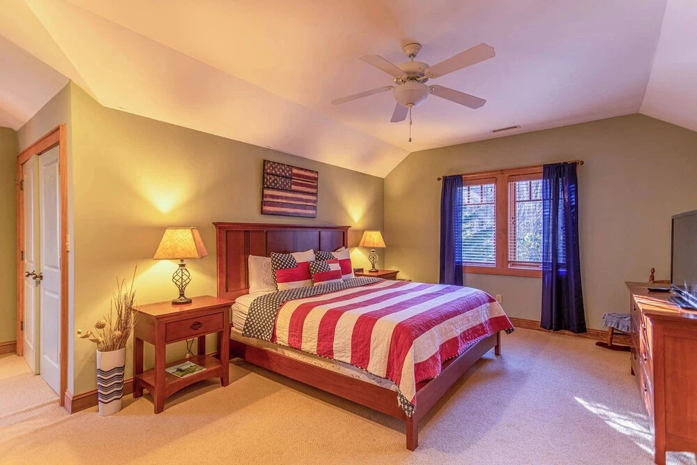 Bearfoot Lodge at Echota