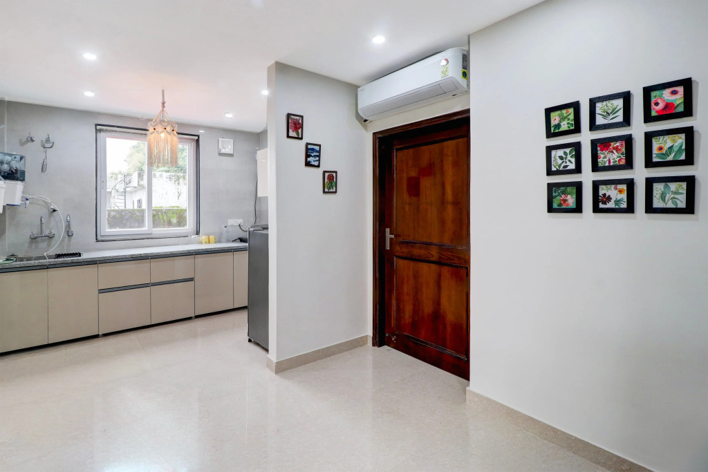 Super Townhouse Rispana River Dehradun Formerly Nivasa Home Stays
