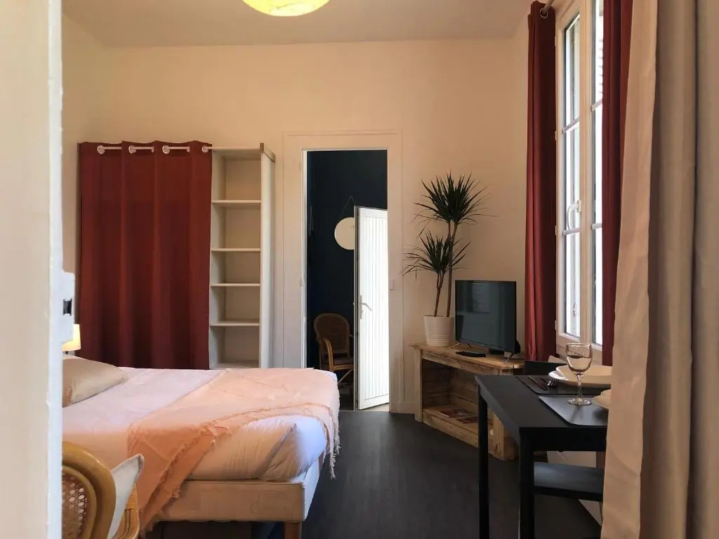 Studio au calme avec jardin - Tours centre