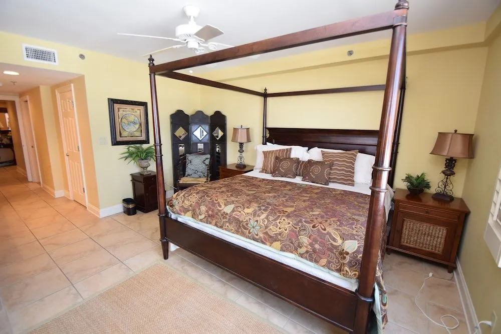 Broadmoor 205