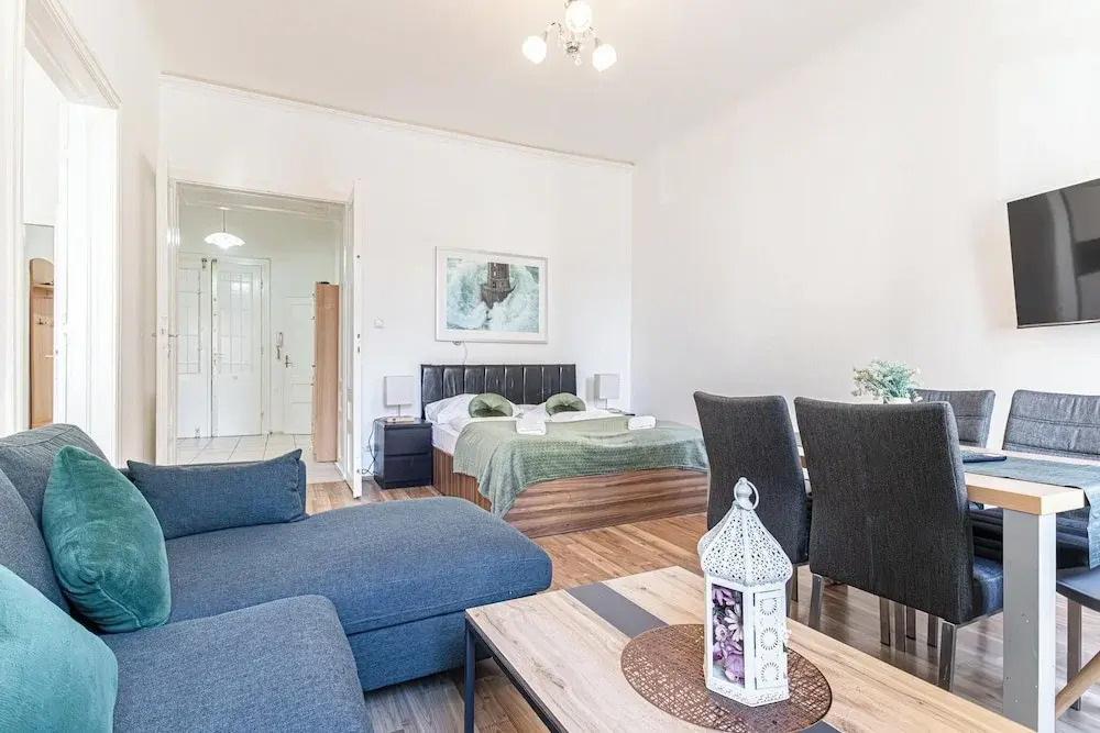 Modern Stay in the Heart of the City