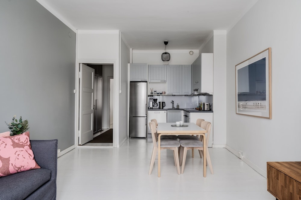 Premium Sea View & Historic Apartment