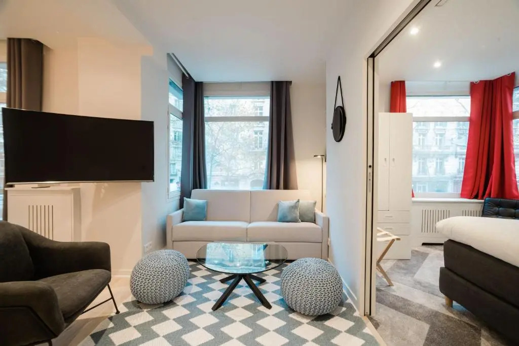 SUITE COCTEAU : au cœur de la Rive Gauche, neuf, design, 2/4/6 personnes