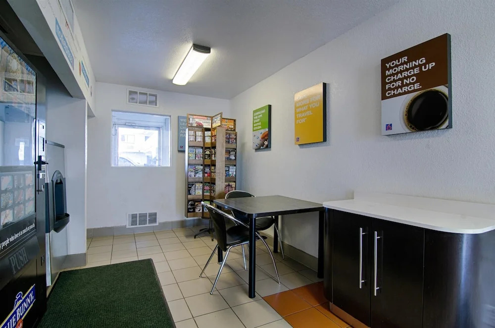 Motel 6 Joplin