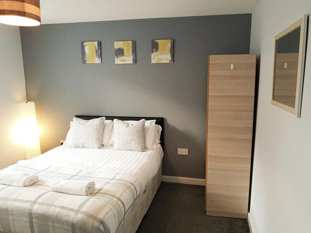 Accentia Lux Apartments