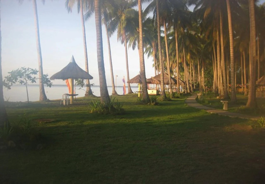 Crystal Paradise Resort, Spa & Winery