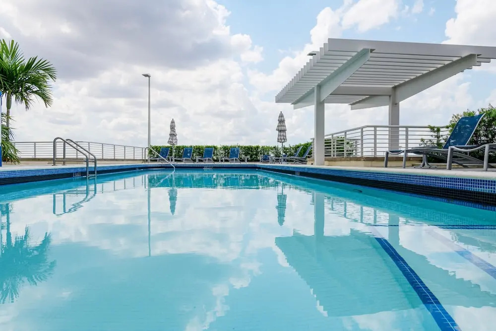 Miami World Rental - Midtown 1106