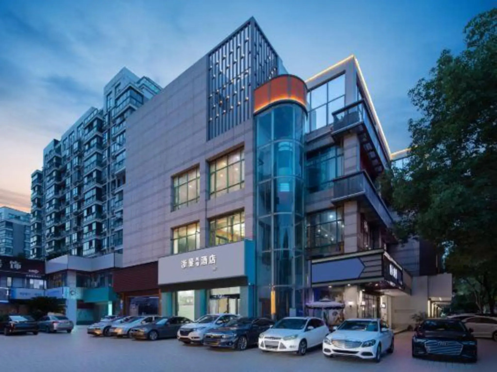 zhejinfengqing hotel