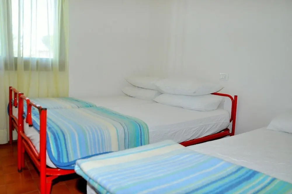 Apartment Near the Beach for 7 Guests - Beahost