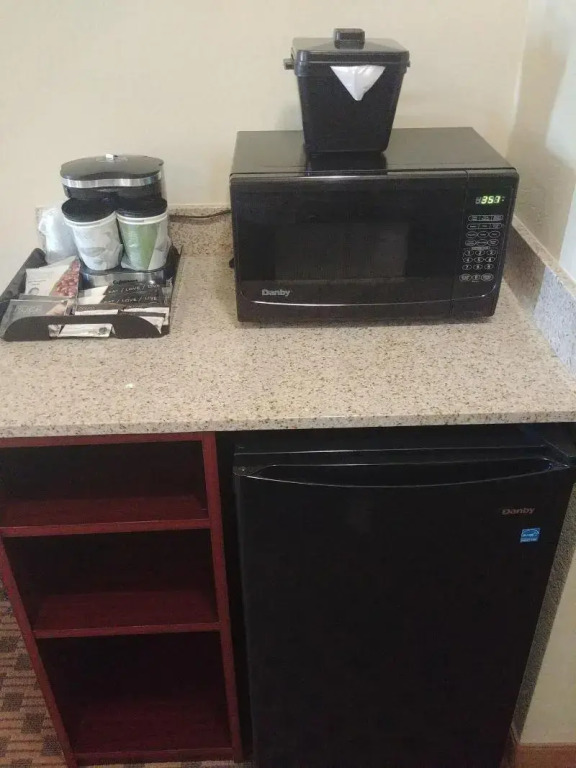 Cobblestone Hotel & Suites - Broken Bow