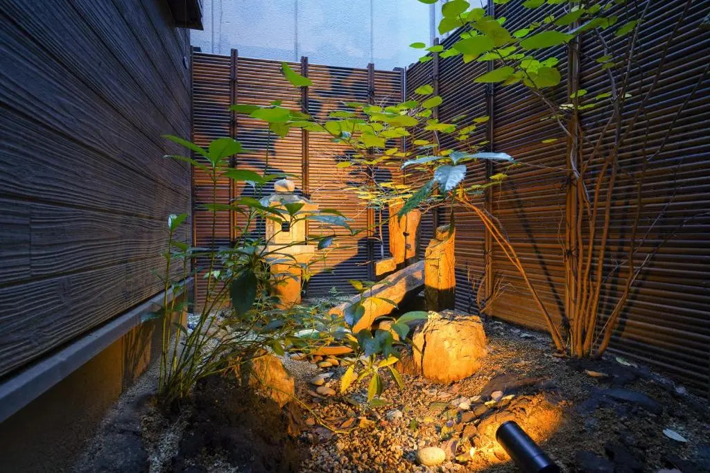 Shirakabanoyado - HOUKA 白樺の宿 - 芳華, Direct access to Umeda, Tsutenkaku, Tennoji