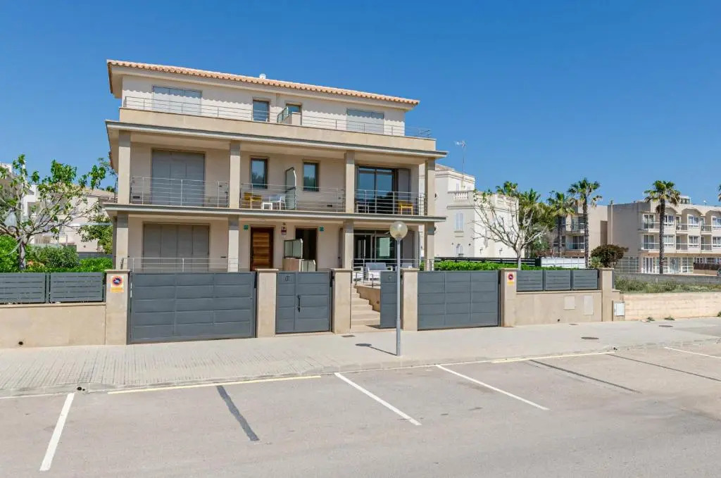 YourHouse Antonia, sea view house with terrace