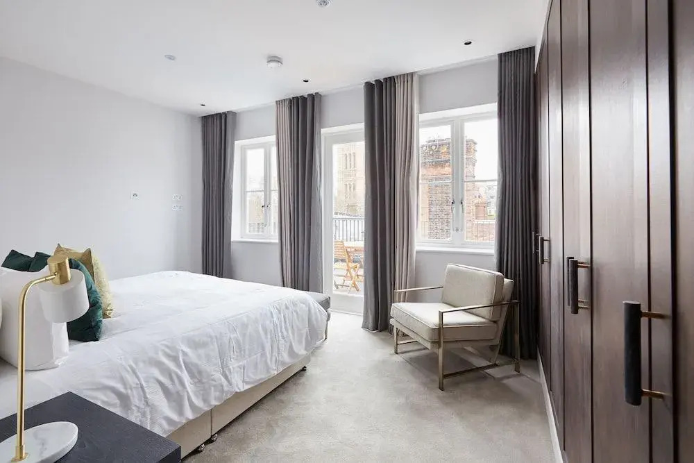 Beautiful Westminster Suites by Sonder