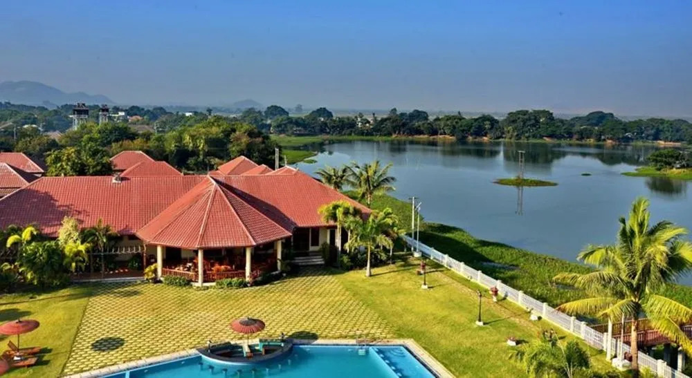 Win Unity Resort Hotel
