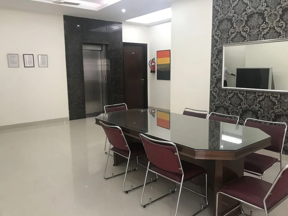 Amazone Residency