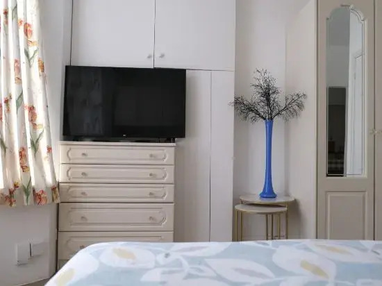 Lovely 1 Bedroom Apartment with Free Parking