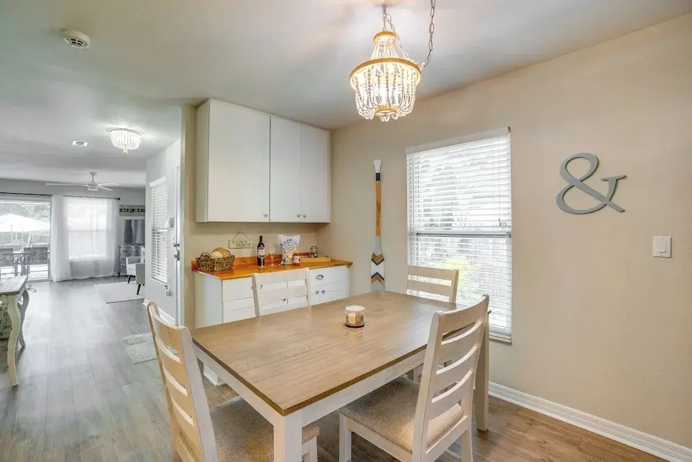 Walk to the Bay: Pet-friendly Oasis in Sarasota!