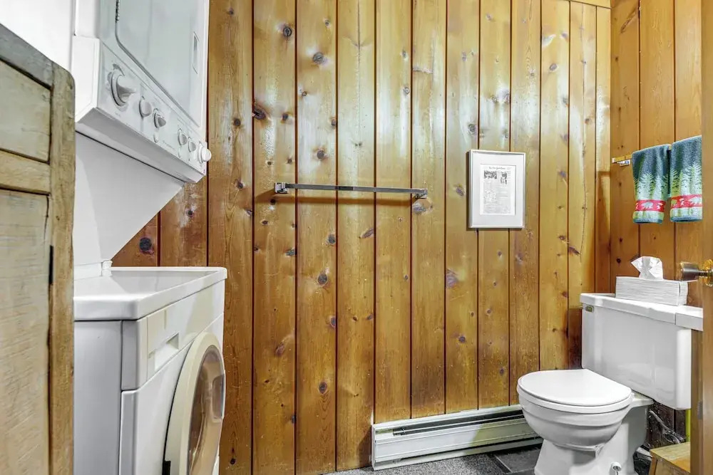 Outdoor Adventure Hub! Family Home in West Dover