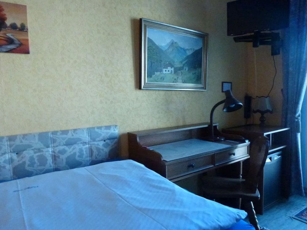Hotel Adler