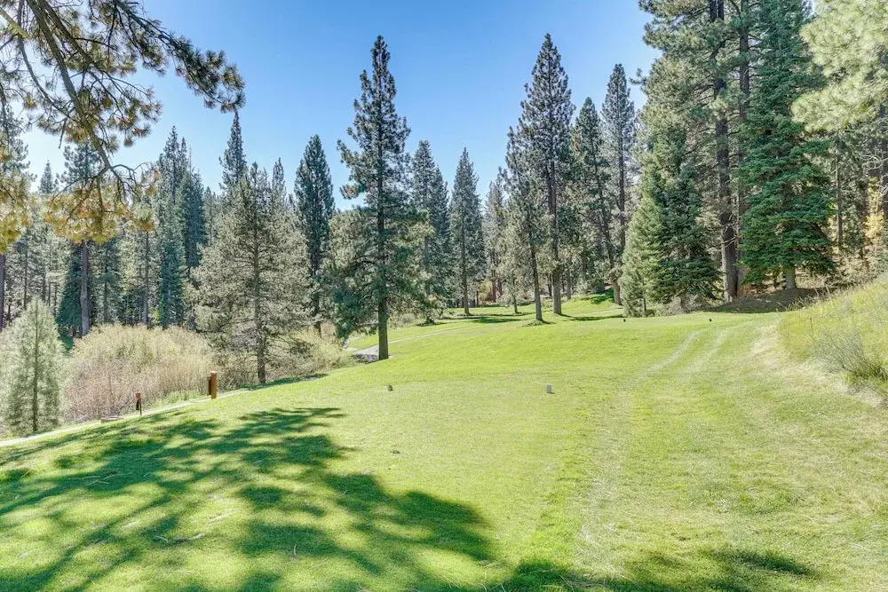 Family-friendly Truckee Cabin Near Ski Shuttle!