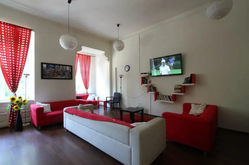 Hostel Yellow