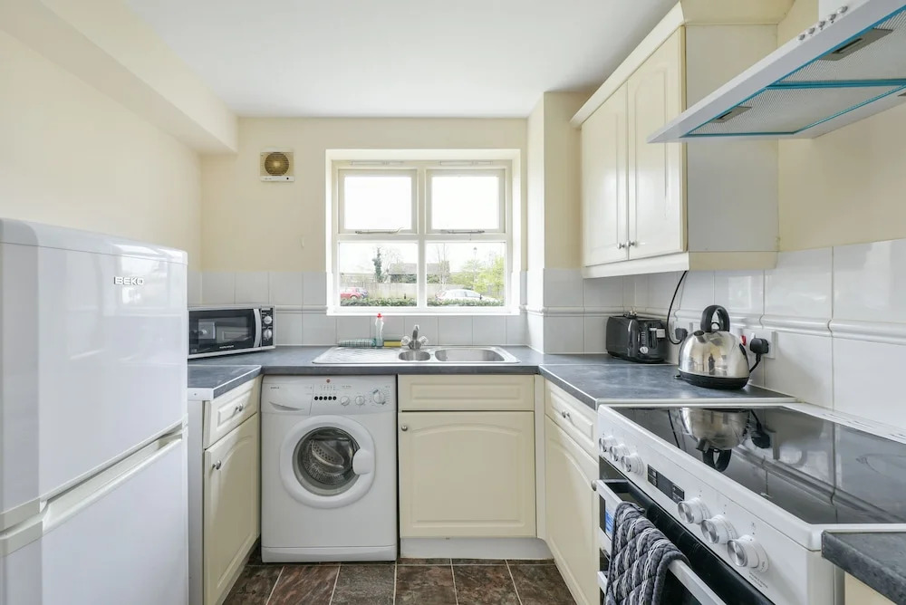 Haldane Lodge 2-Bedroom Flat