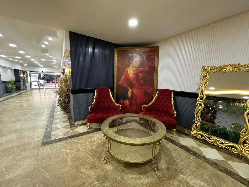 Trio Palace