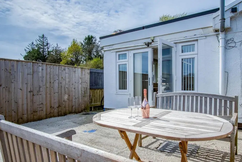 Ridgeway Hideaway - 1 Bedroom Holiday Home - Manorbier