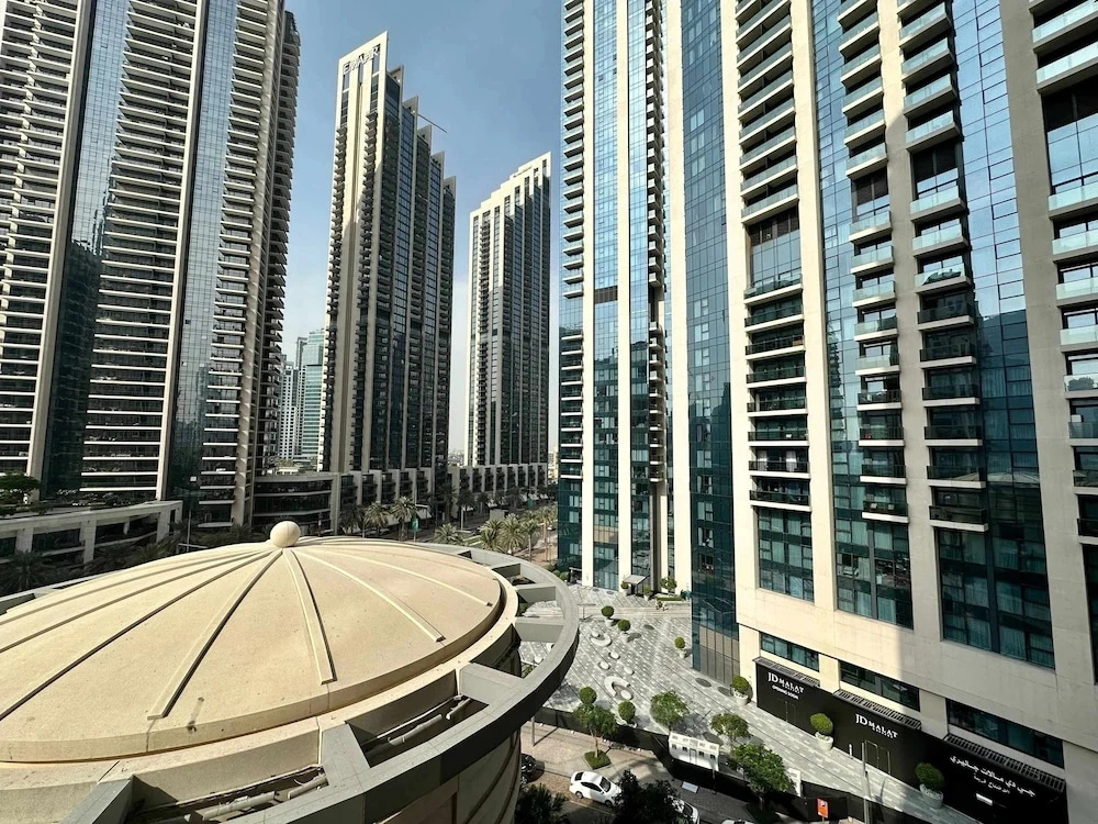 Silkhaus Luxury 1BR Emaar Near Burj Khalifa