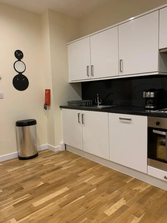 Unique & Stylish 2 Bed Apartment