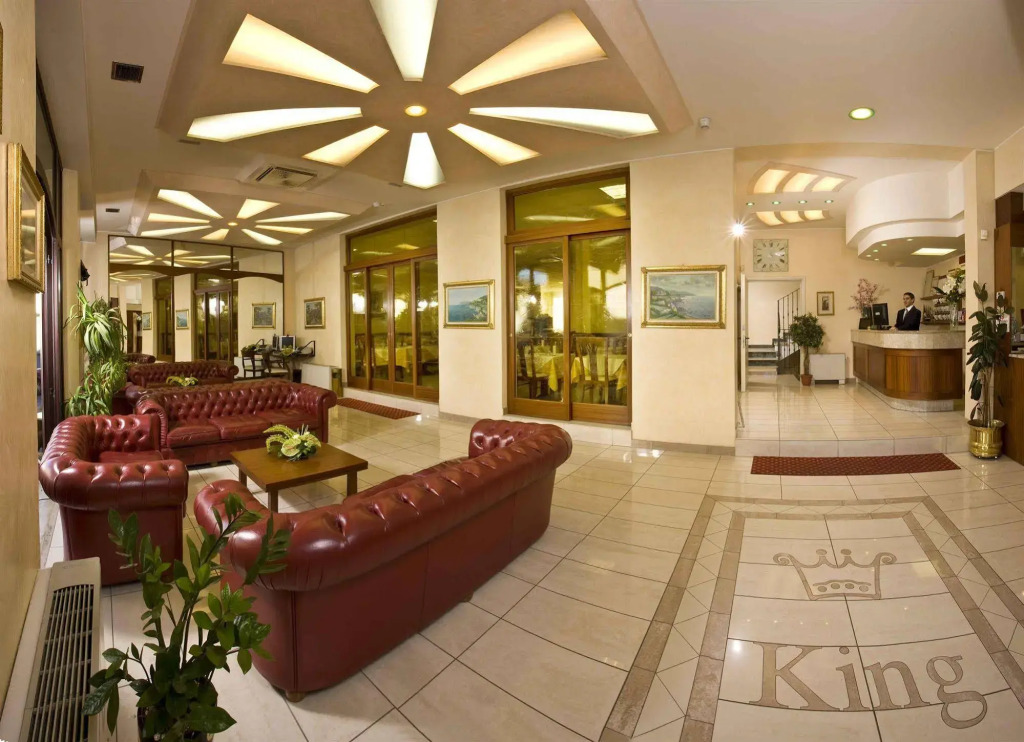Hotel King