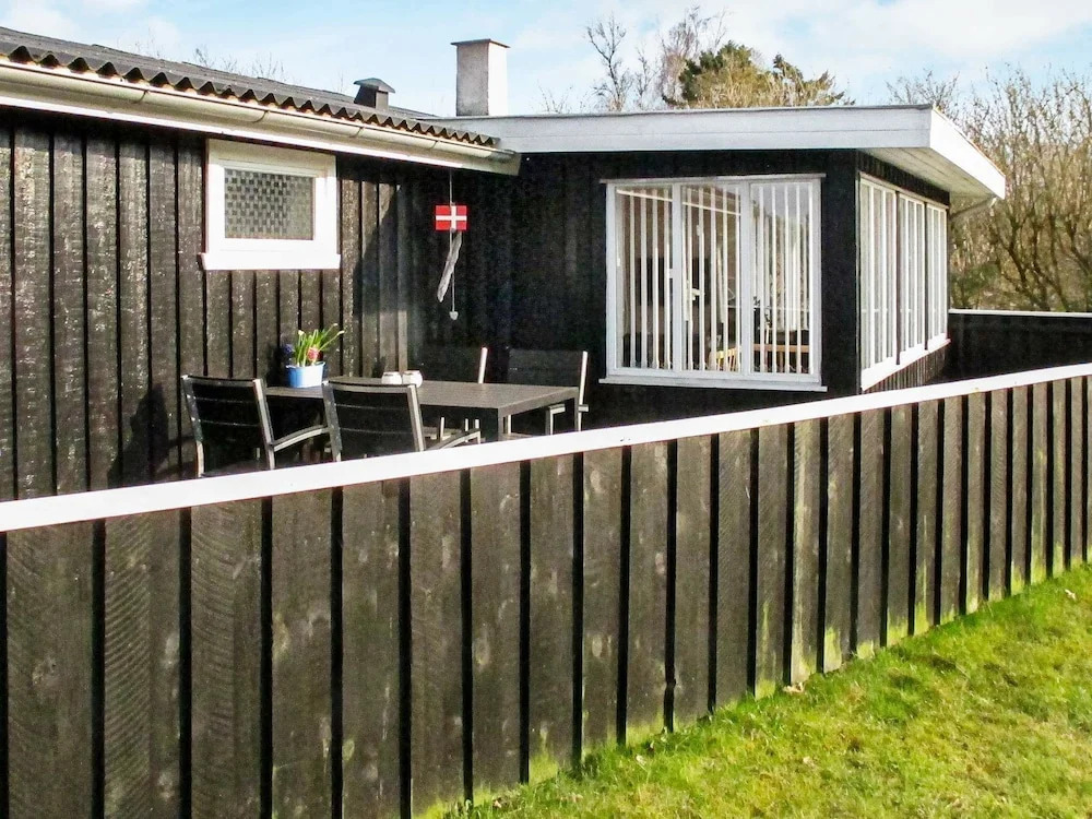 Pleasant Holiday Home in Hals With Whirlpool