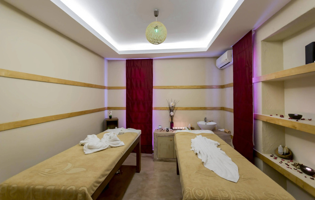 Dessole Dolphin Bay Resort