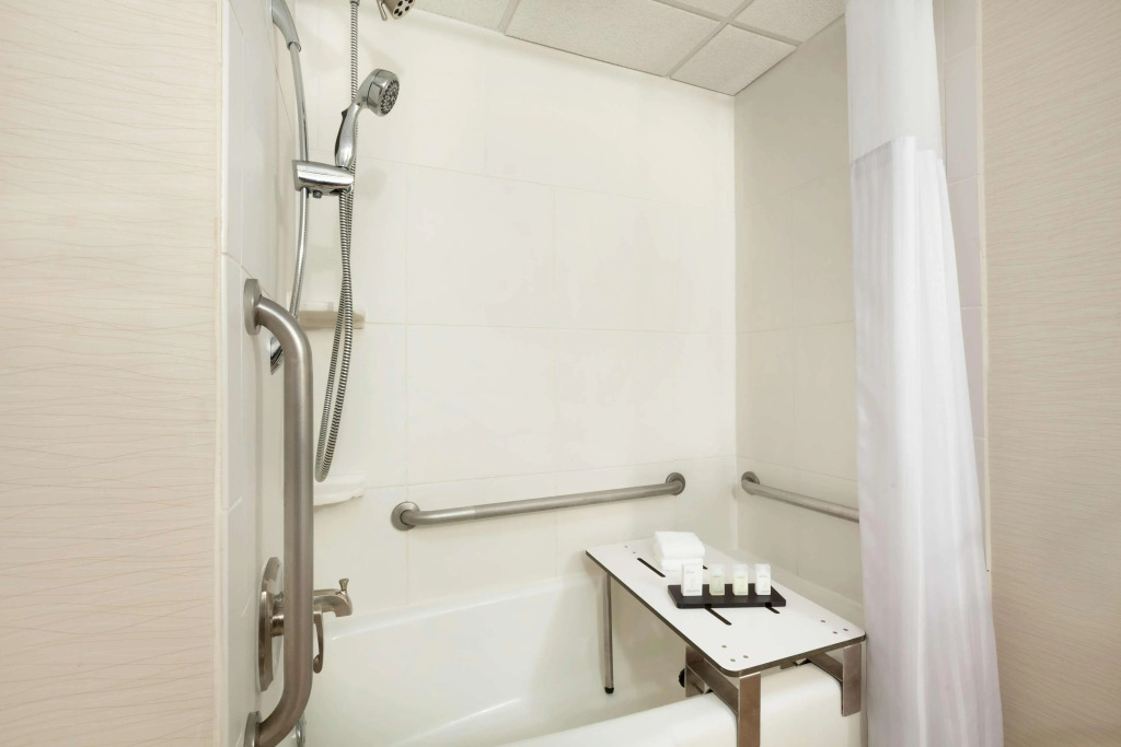 Embassy Suites by Hilton Oklahoma City Will Rogers Airport
