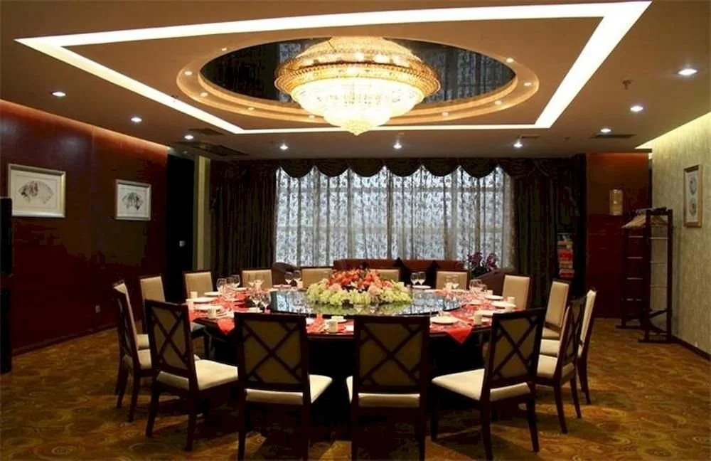 Joy International Hotel