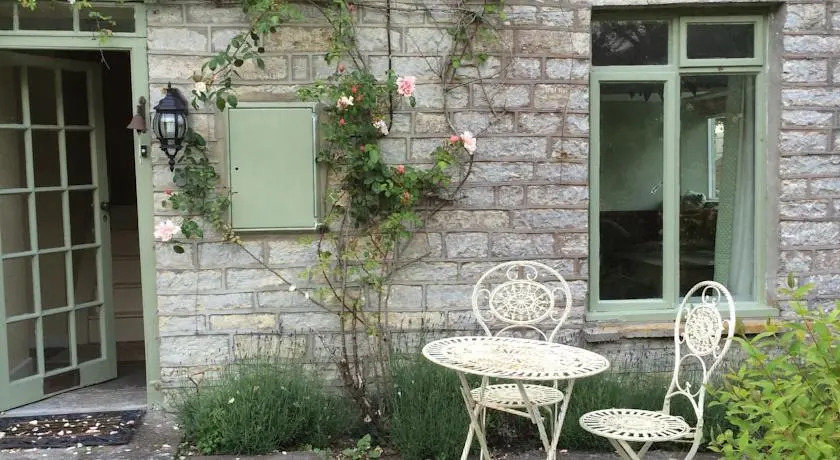 Coombe Hill Cottage