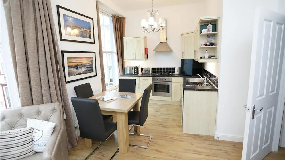 Victoria Street 34, Flat 3