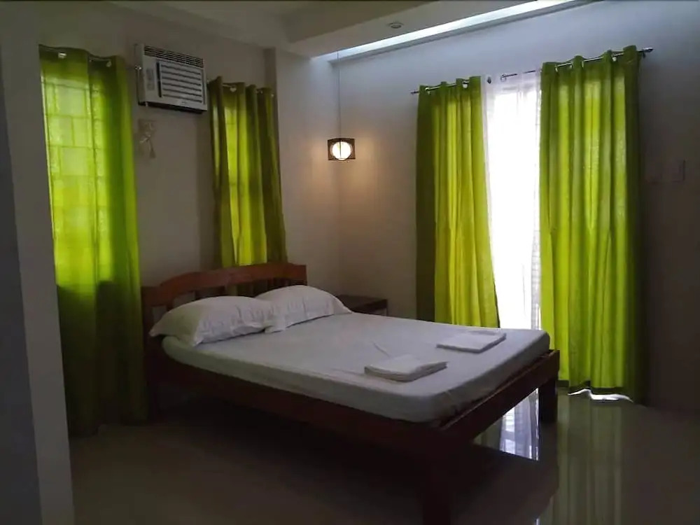 Happy Days Apartelle - Hostel