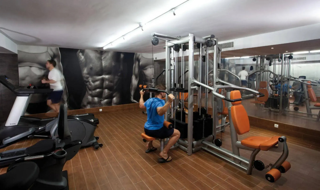 Отель Riu Nautilus