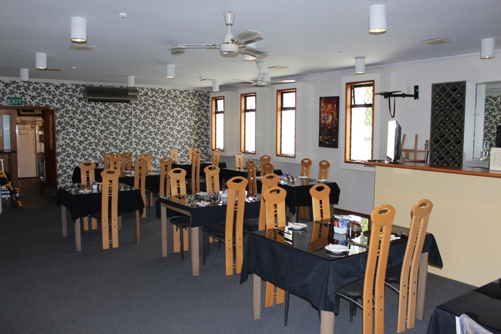Grosvenor Motor Inn