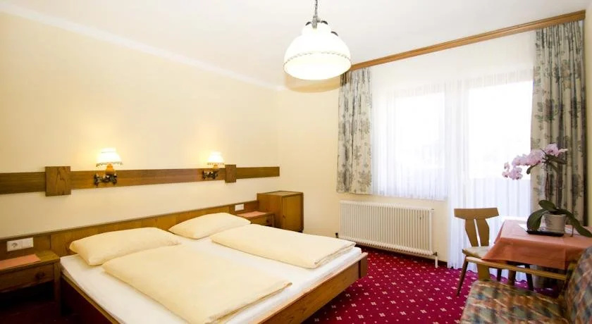 Hotel Garni Hochwurzen
