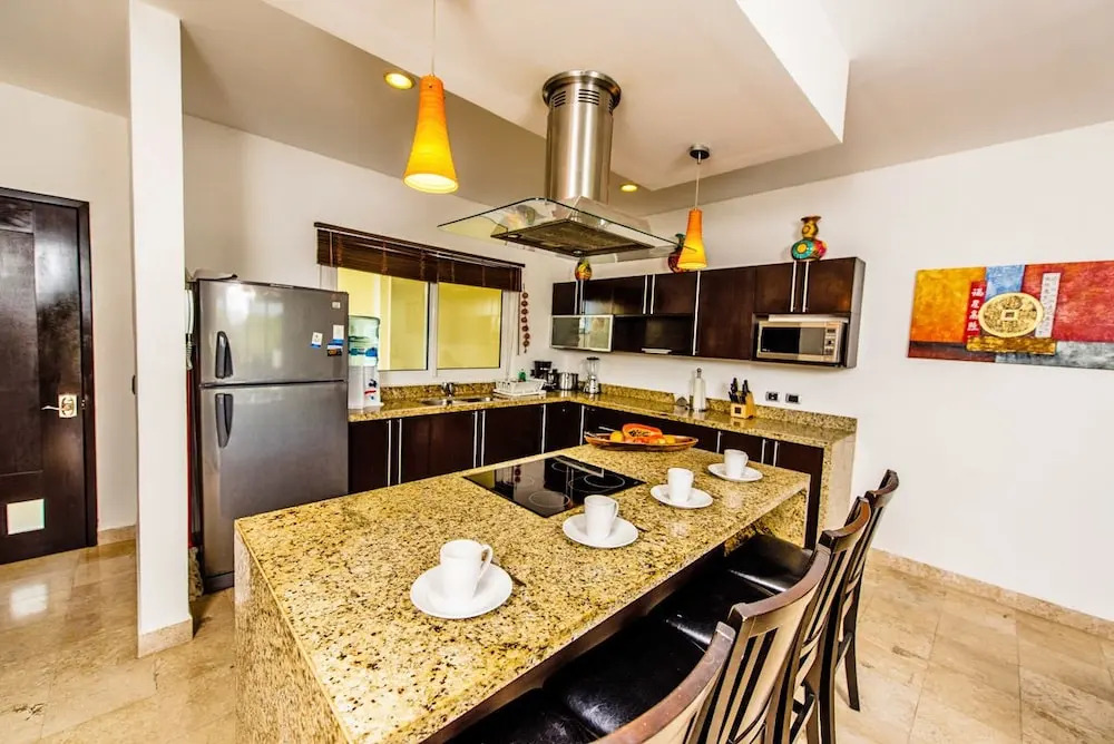 Mamitas Village PH301 by PRP