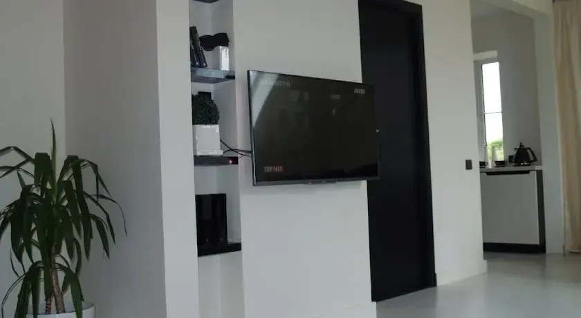 Aisa Apartments