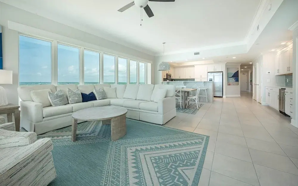 Phoenix Gulf Towers 901 4 Bedroom Condo