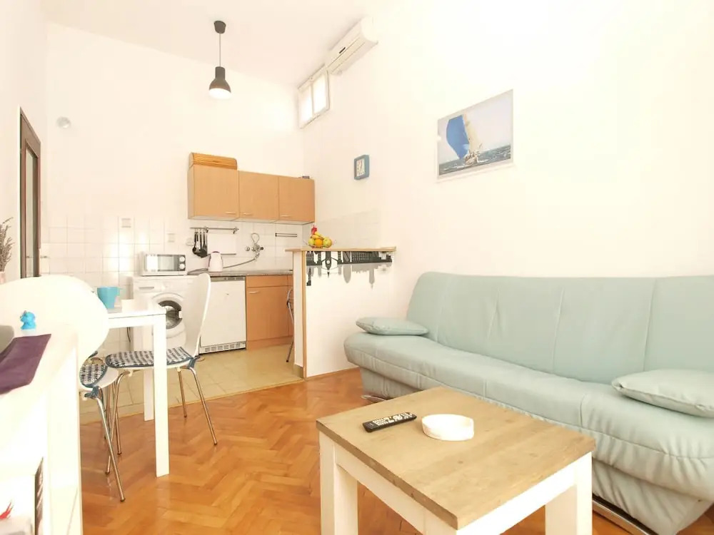 Apartment 1636